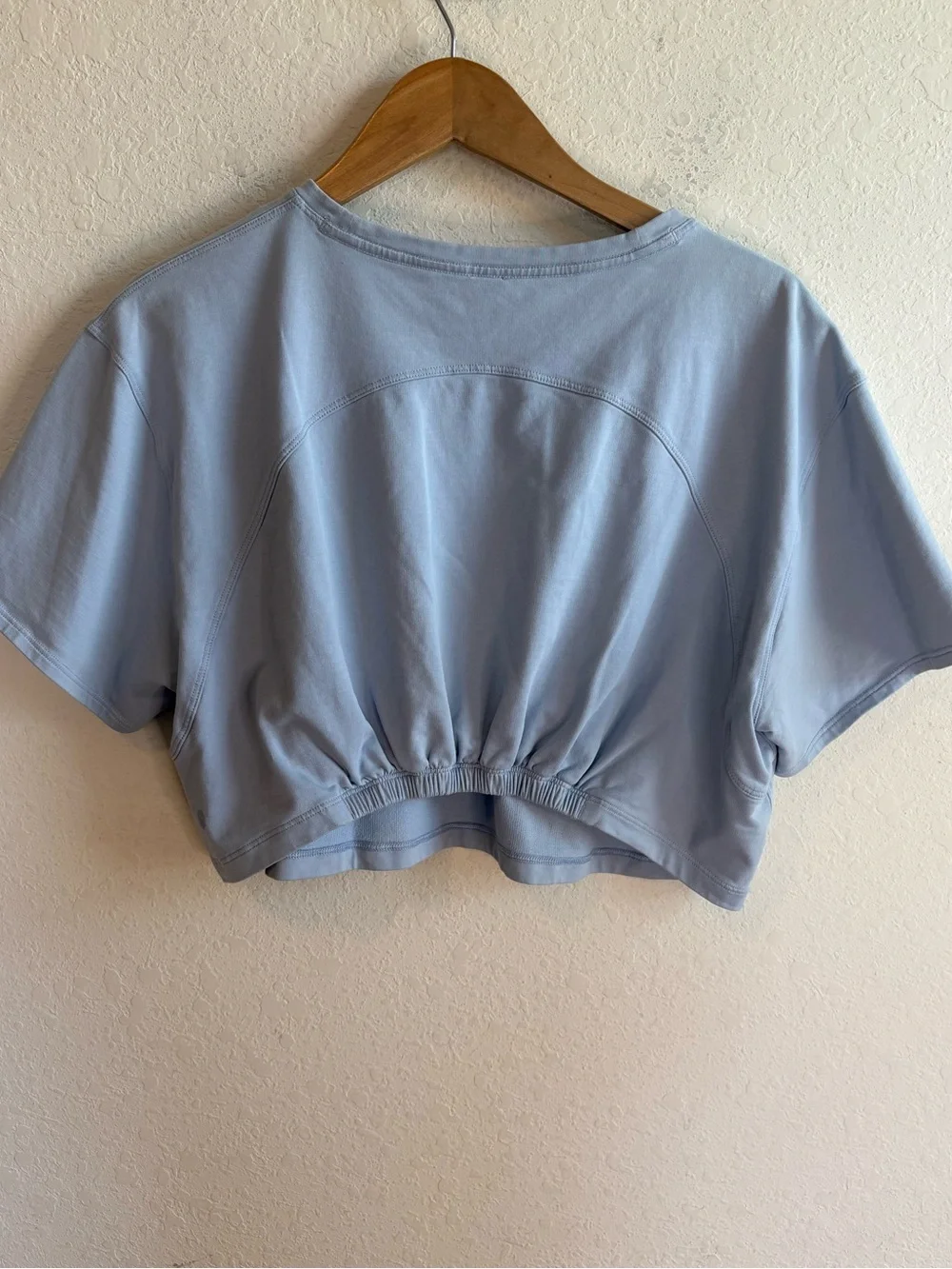 Lululemon LA Gathered Back Cropped T-Shirt Size 12